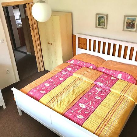 Apartman Na Kopecku Модрава Екстериор снимка